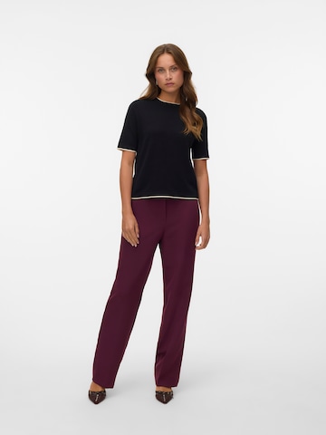 Regular Pantalon 'VMAYAR' VERO MODA en rouge