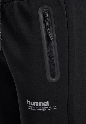 Hummel Regular Sportbroek 'Tech' in Zwart
