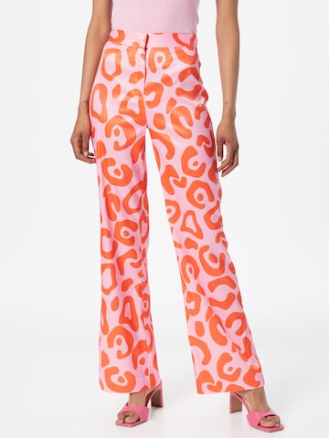 NA-KD Flared Pants in Pink: front