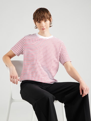 T-shirt 'SLFESSENTIAL' SELECTED en rouge : devant
