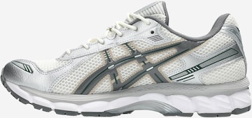 Sneaker bassa di ASICS in beige: frontale