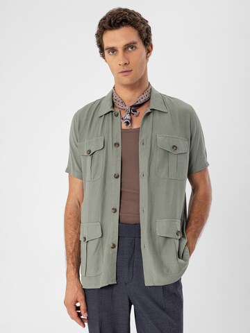 Antioch Regular fit Button Up Shirt in Green