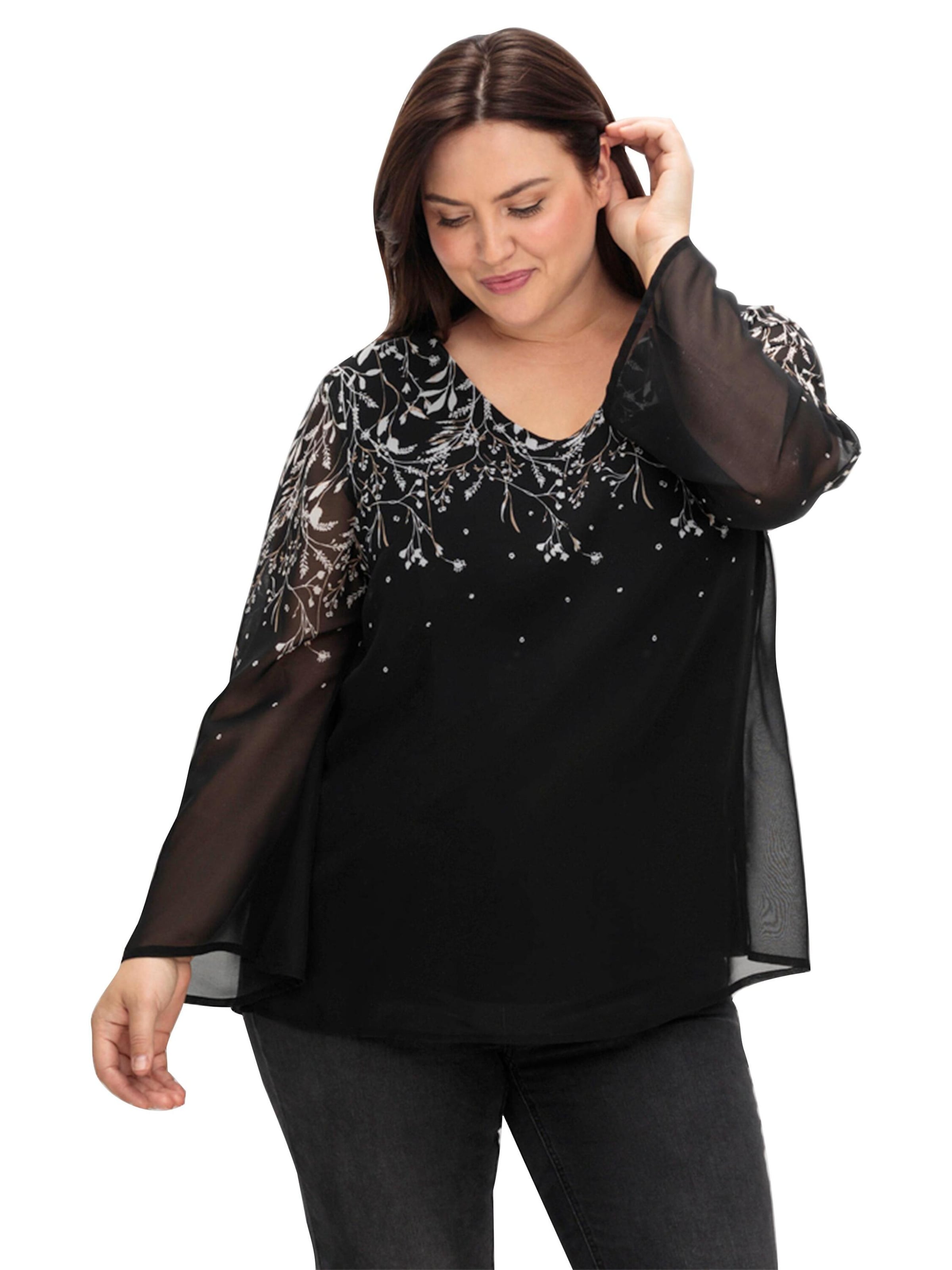 Bluză de la SHEEGO pe negru: față