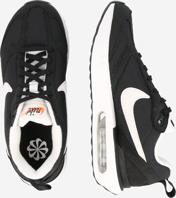 Sneaker de la Nike Sportswear pe negru