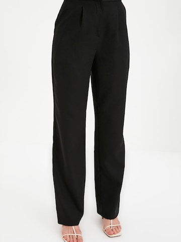 Trendyol Loose fit Pleat-Front Pants in Black