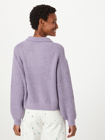 WEEKDAY Pullover in Lila