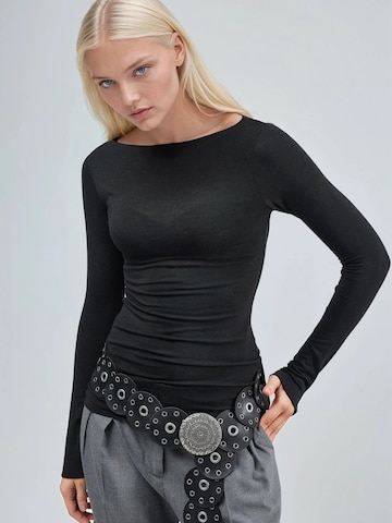 Camicia da donna di Busem in nero: frontale