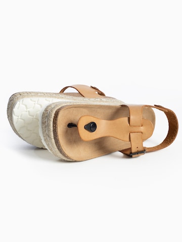 Bayton - Sandalias de dedo 'Celiane' en beige