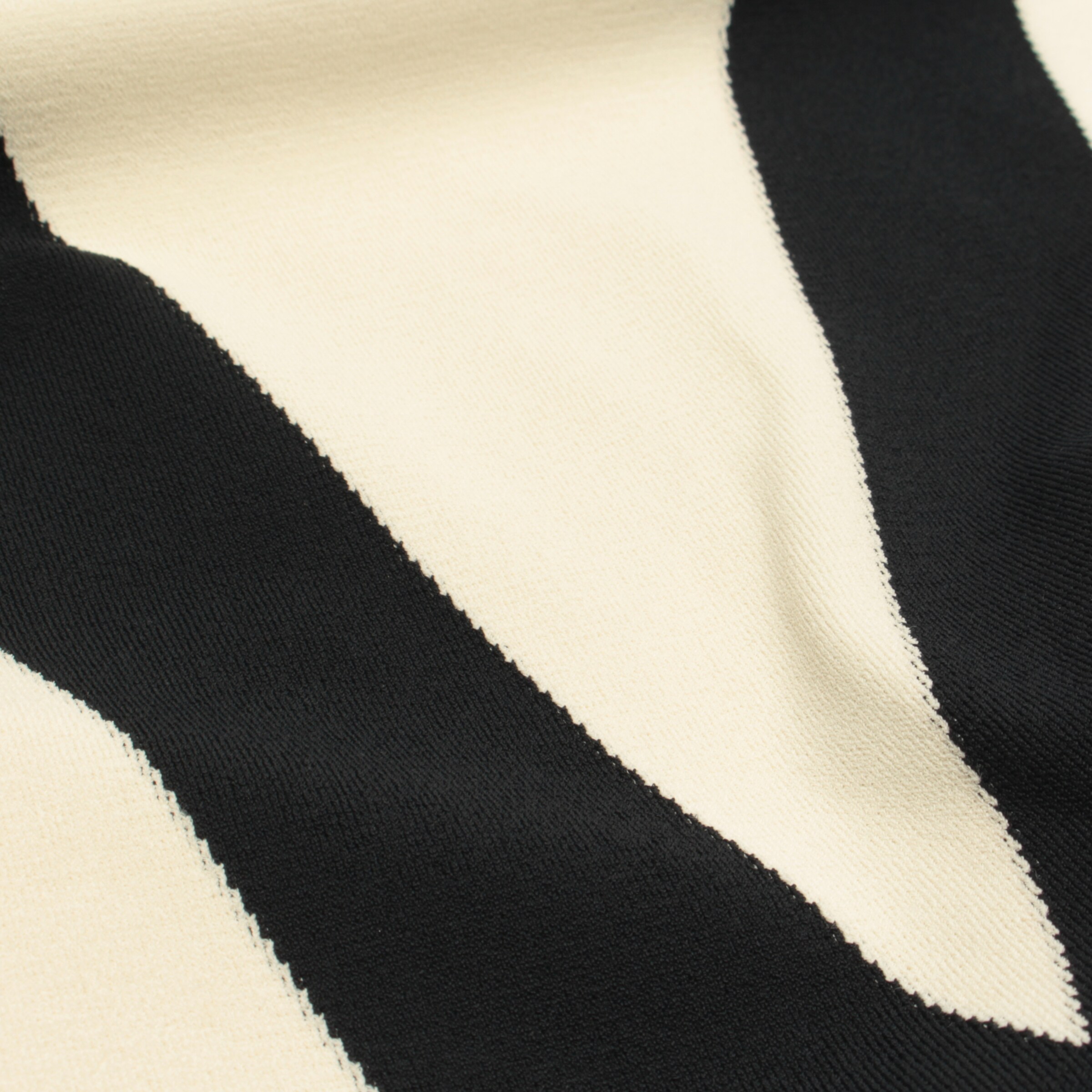 VALENTINO Sweater & Cardigan in XL in Black