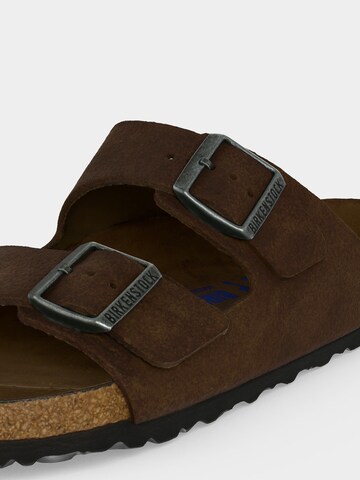 BIRKENSTOCK Muiltjes 'Arizona' in Bruin