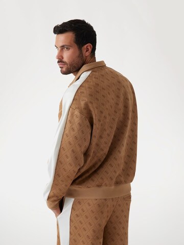 GUESS Sweatjacke in Beige