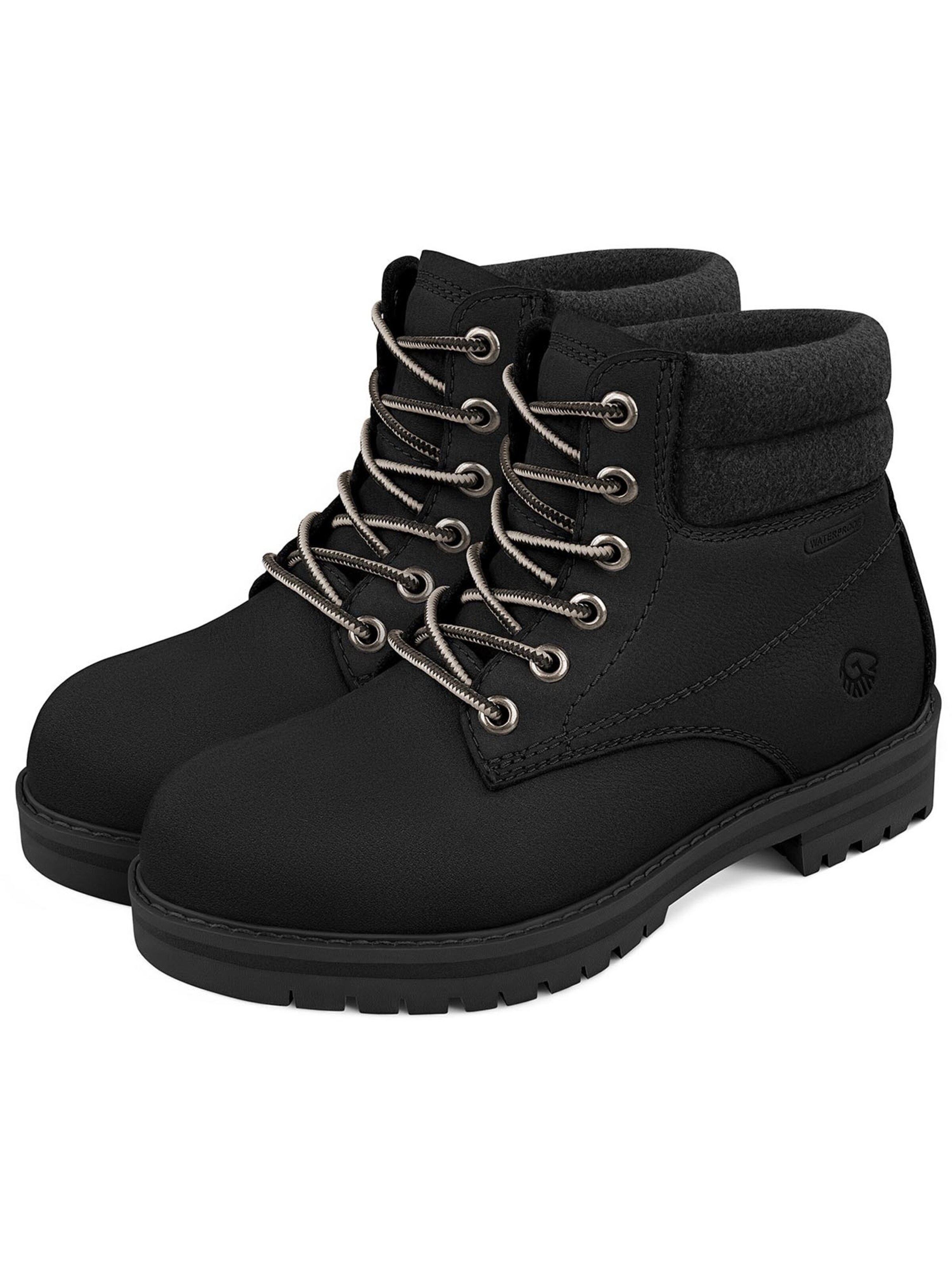 GIESSWEIN Lace-Up Boots in Black