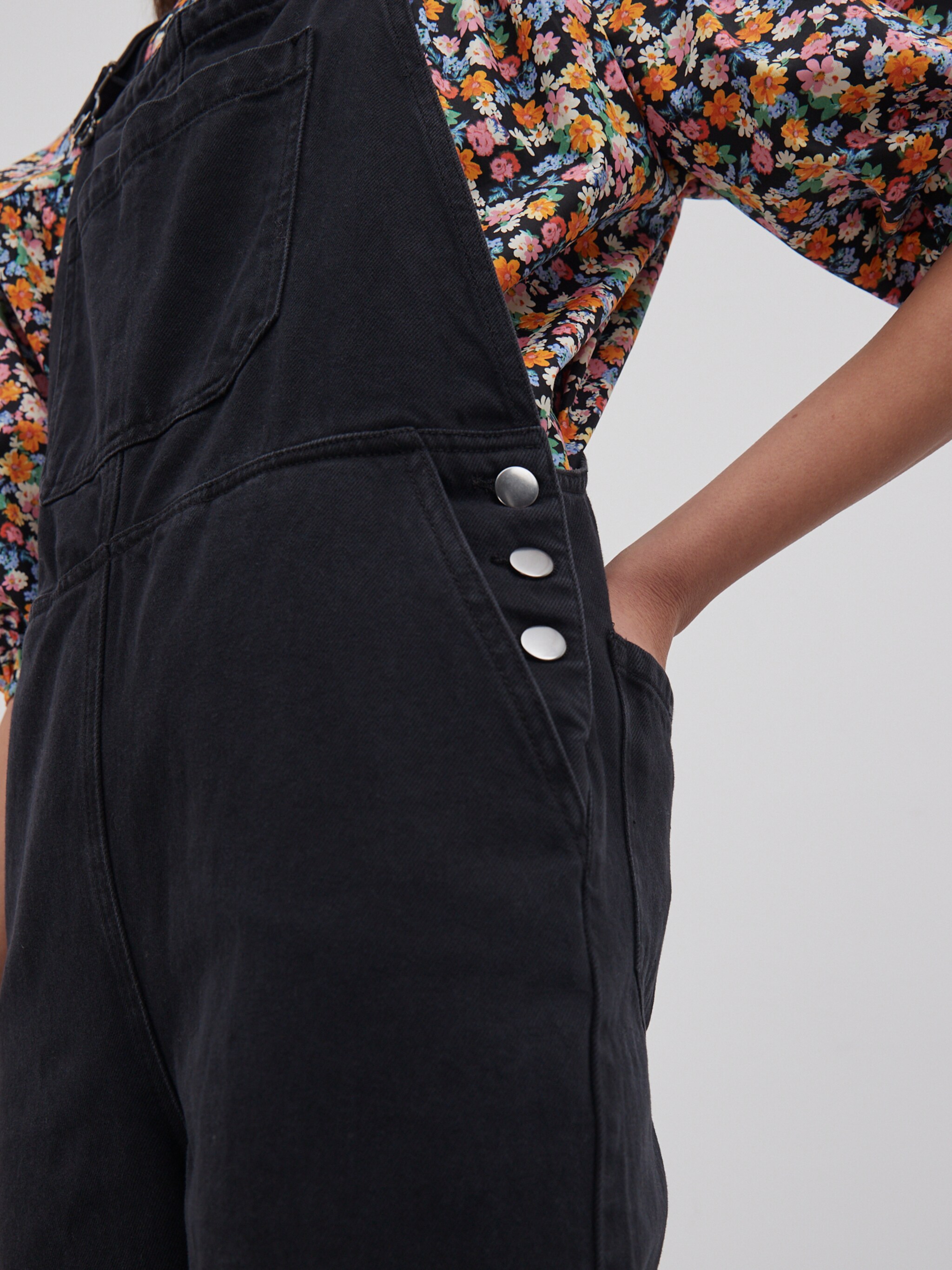 EDITED Produkte Latzhose 'Ally' schwarz