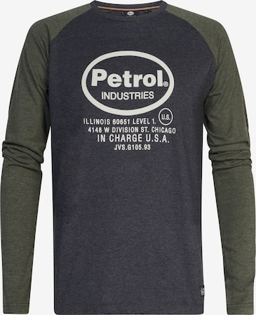 Petrol Industries Тениска в черно: отпред