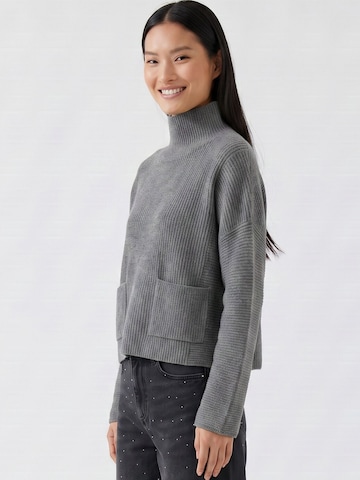 OUI Pullover in Grau