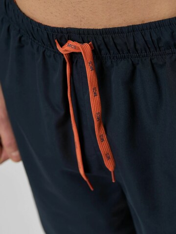 MCS Badeshorts 'Garland' i blå