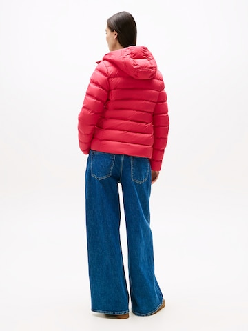 Tommy Jeans Jacke (GRS) in Rot