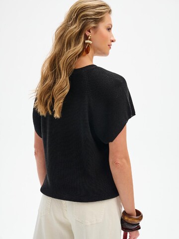 Blue Shadow Top 'Rene'‌‌‌‌‌‌ in Schwarz