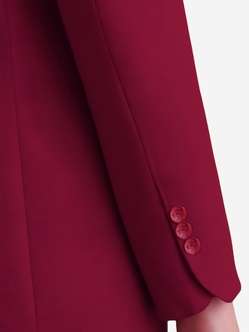 Amarilde Kostüm in Rot