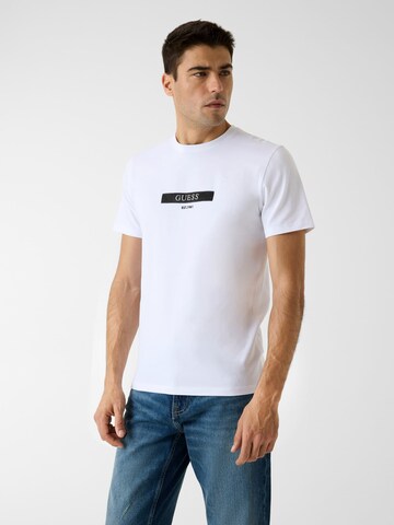 GUESS Shirt in White: front