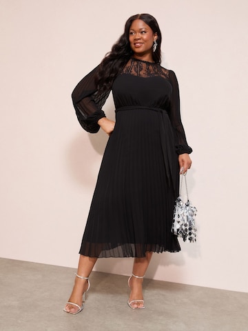 Robe 'Lace Yoke' Friends Like These en noir