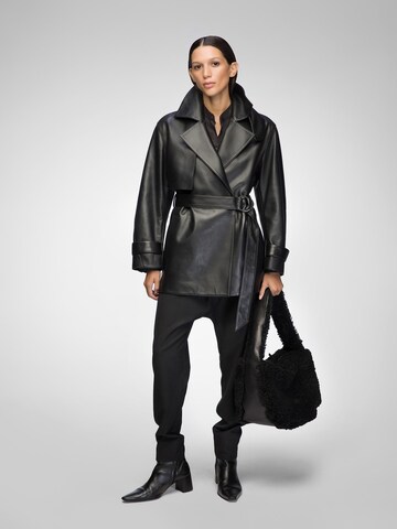 V S P Winter Coat 'Riley' in Black