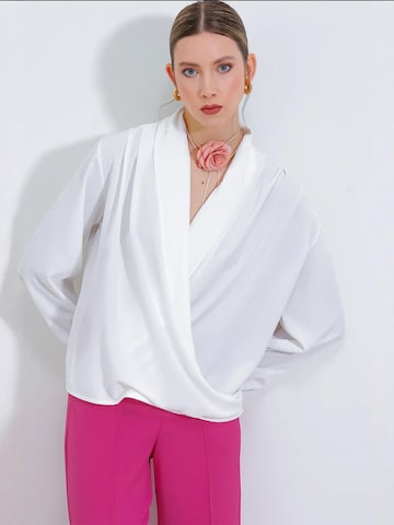 Bigdart - Blusa em branco