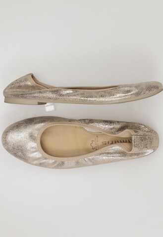 TAMARIS Flats & Loafers in 37 in Gold: front