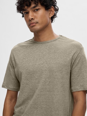 T-Shirt 'Bet' SELECTED HOMME en gris