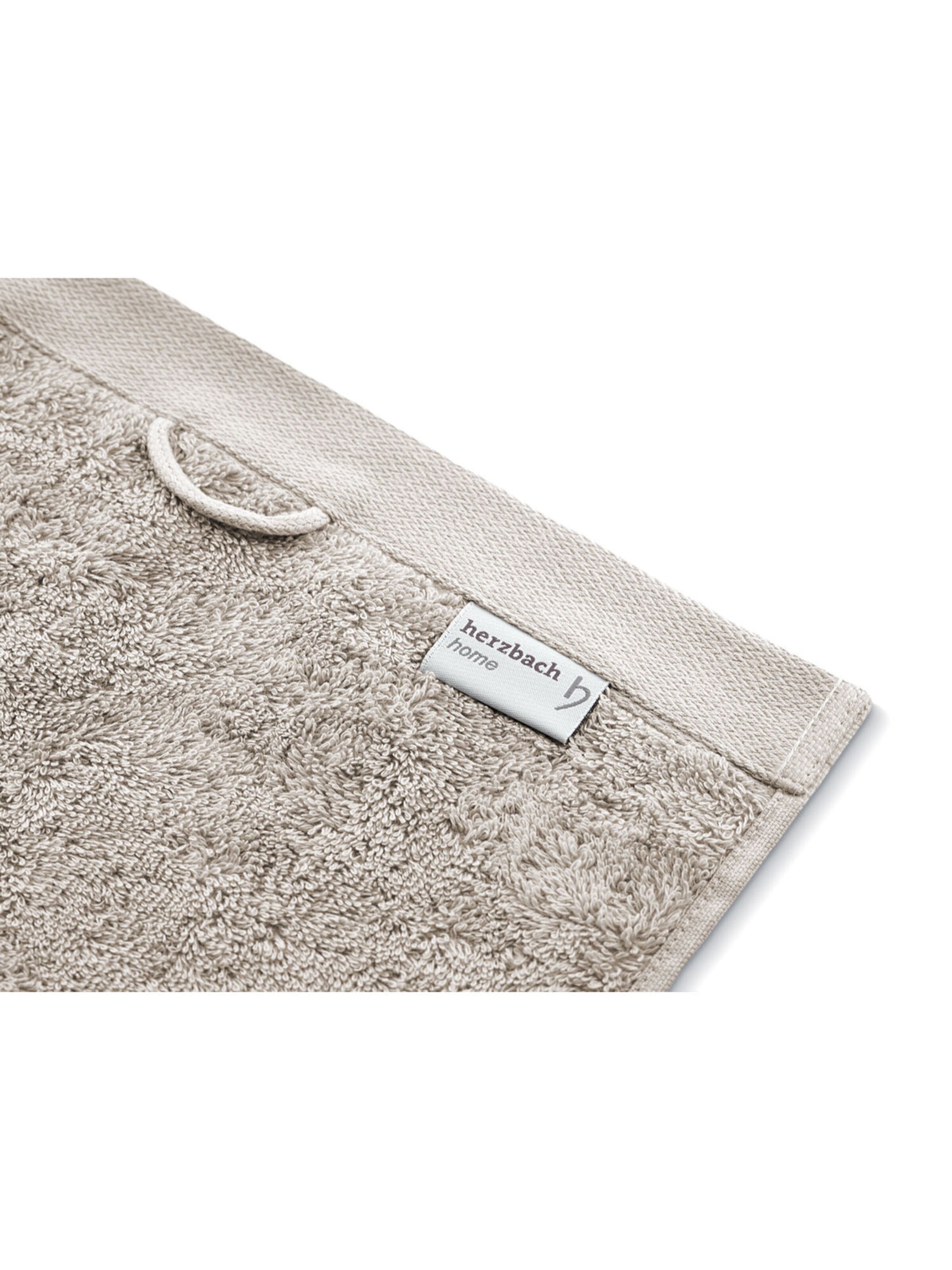 Herzbach home Set in Beige