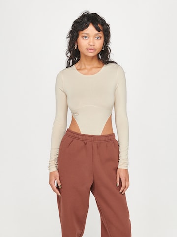 ABOUT YOU x VIAM Studio Shirtbody i beige: forside