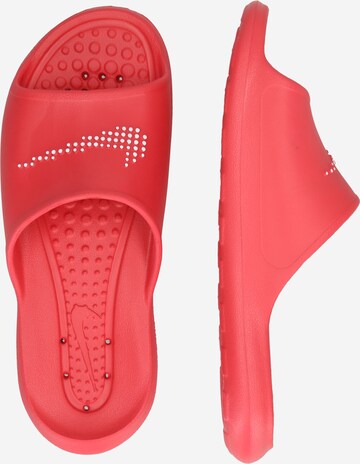 sarkans Nike Sportswear Iešļūcenes/baseina apavi 'VICTORI ONE SHOWER SLIDE'