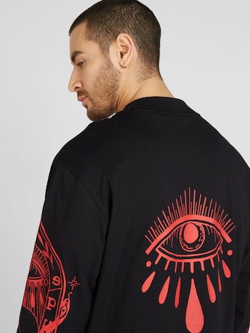 T-Shirt 'Dequaliom' HUGO Red en noir