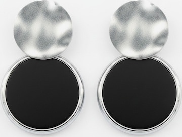 Sergio Engel Earrings in Black: front