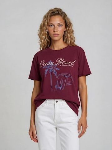 Funky Buddha Shirts i rød: forside
