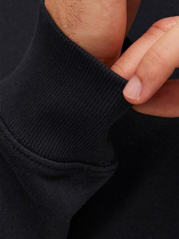 JACK & JONES Sweatshirt 'Star'‌‌‌‌‌‌‌‌‌‌ in Schwarz