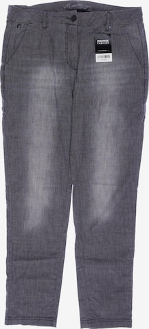 Gang Pants in M in Grey: front