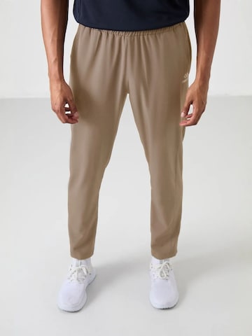 regular Pantaloni sportivi di Tommy Life in beige: frontale