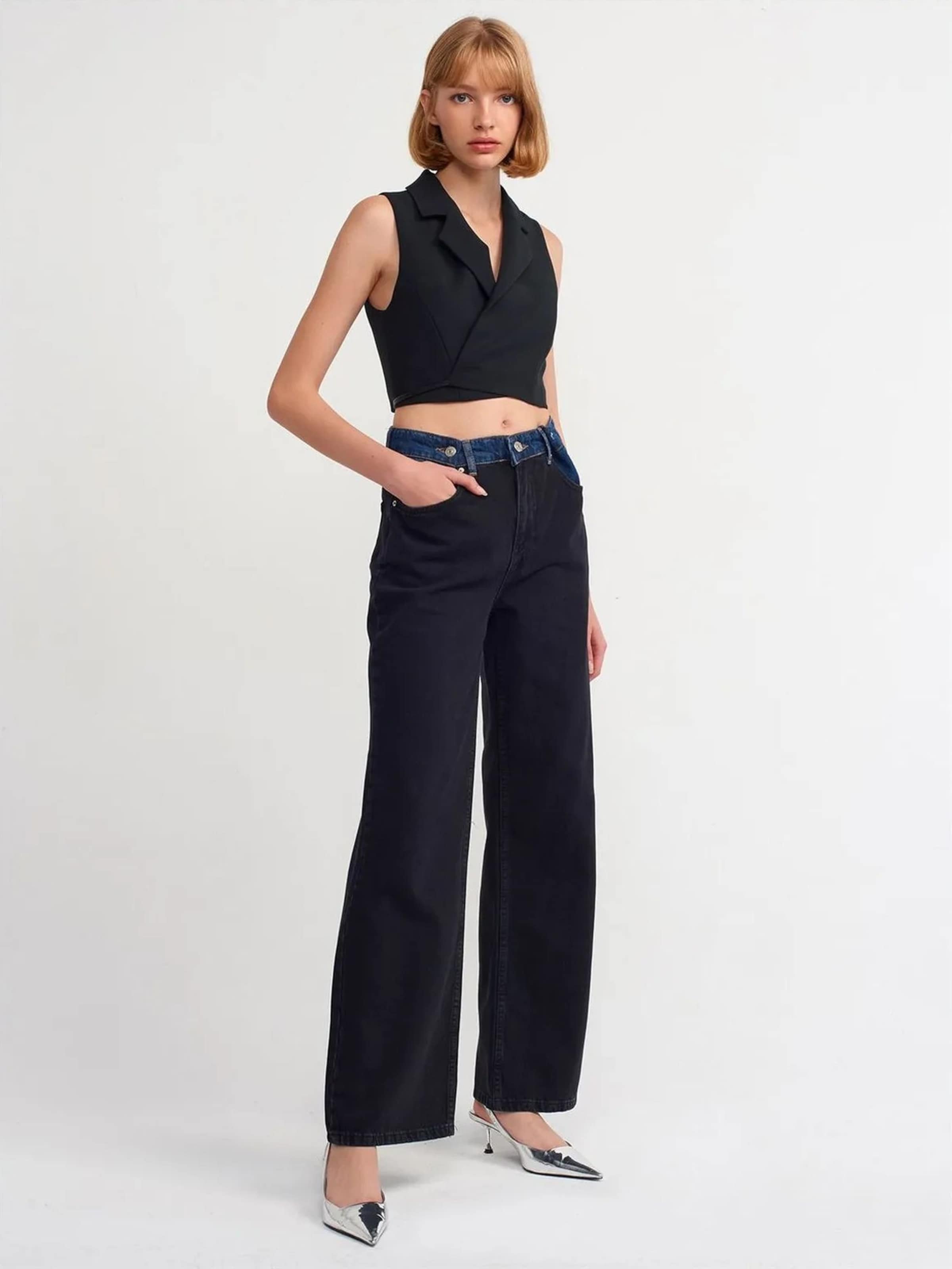 Dilvin - Blusa em preto