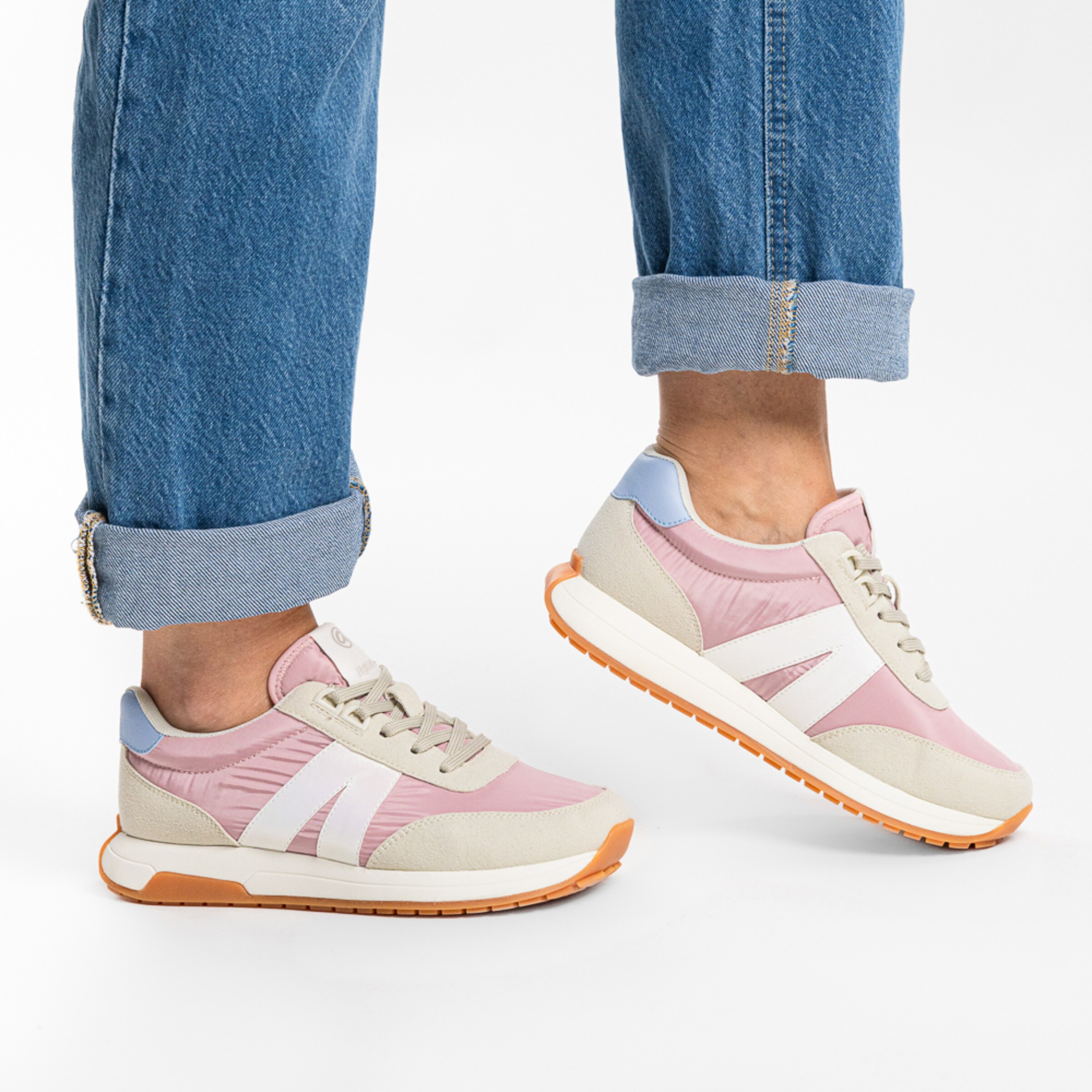 ARA Sneakers in Mixed colors: front