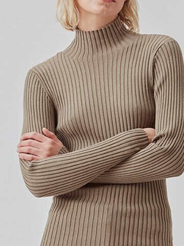 modström - Pullover 'Cate' em castanho