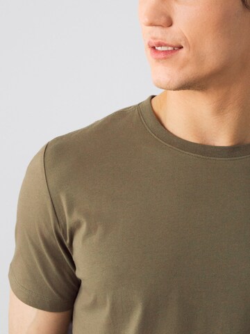 Honest Basics Shirt 'T-shirt Men' in Groen