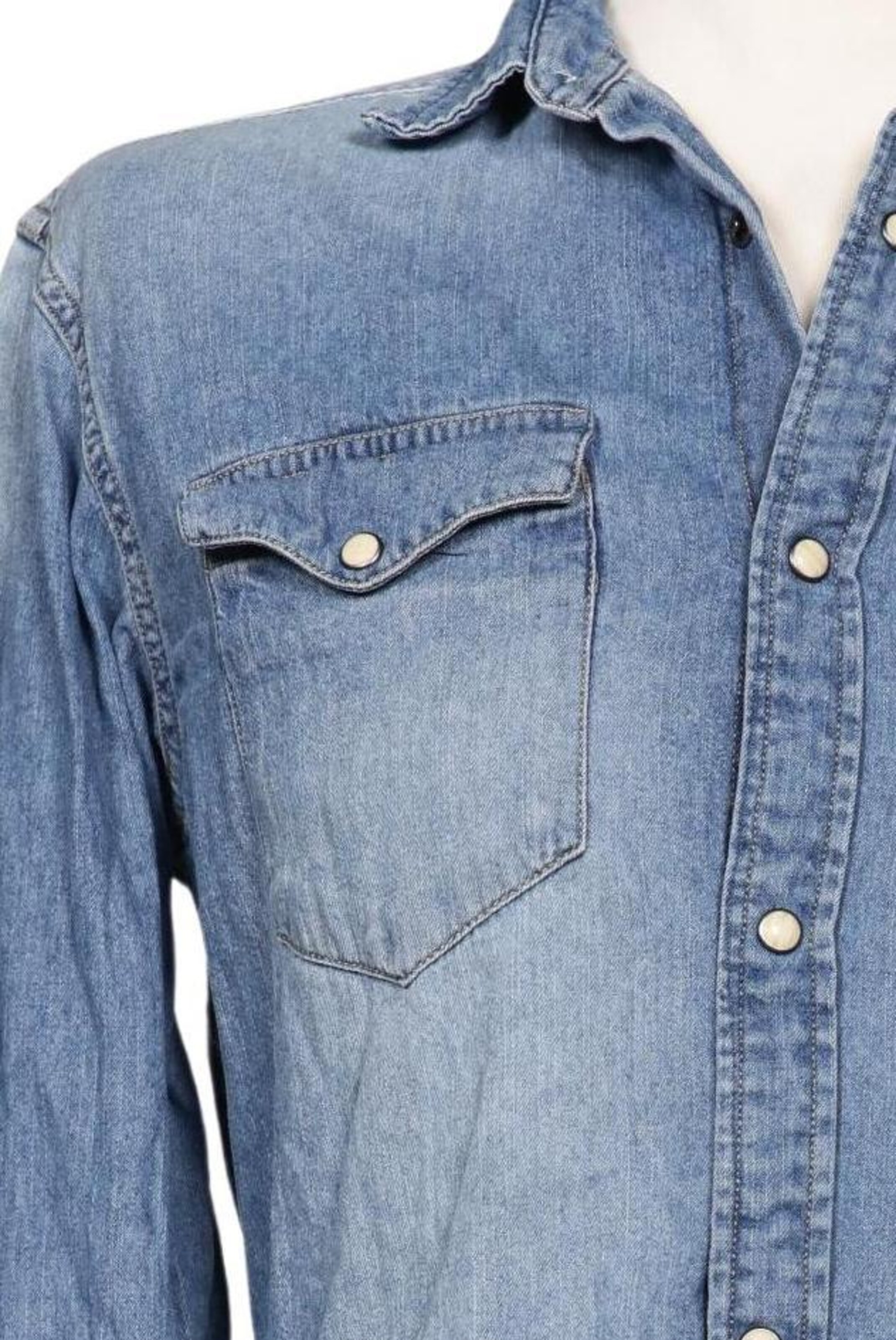 JACK & JONES Button Up Shirt in M in Blue