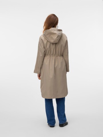VERO MODA Between-seasons parka 'VMCherrie' in Green