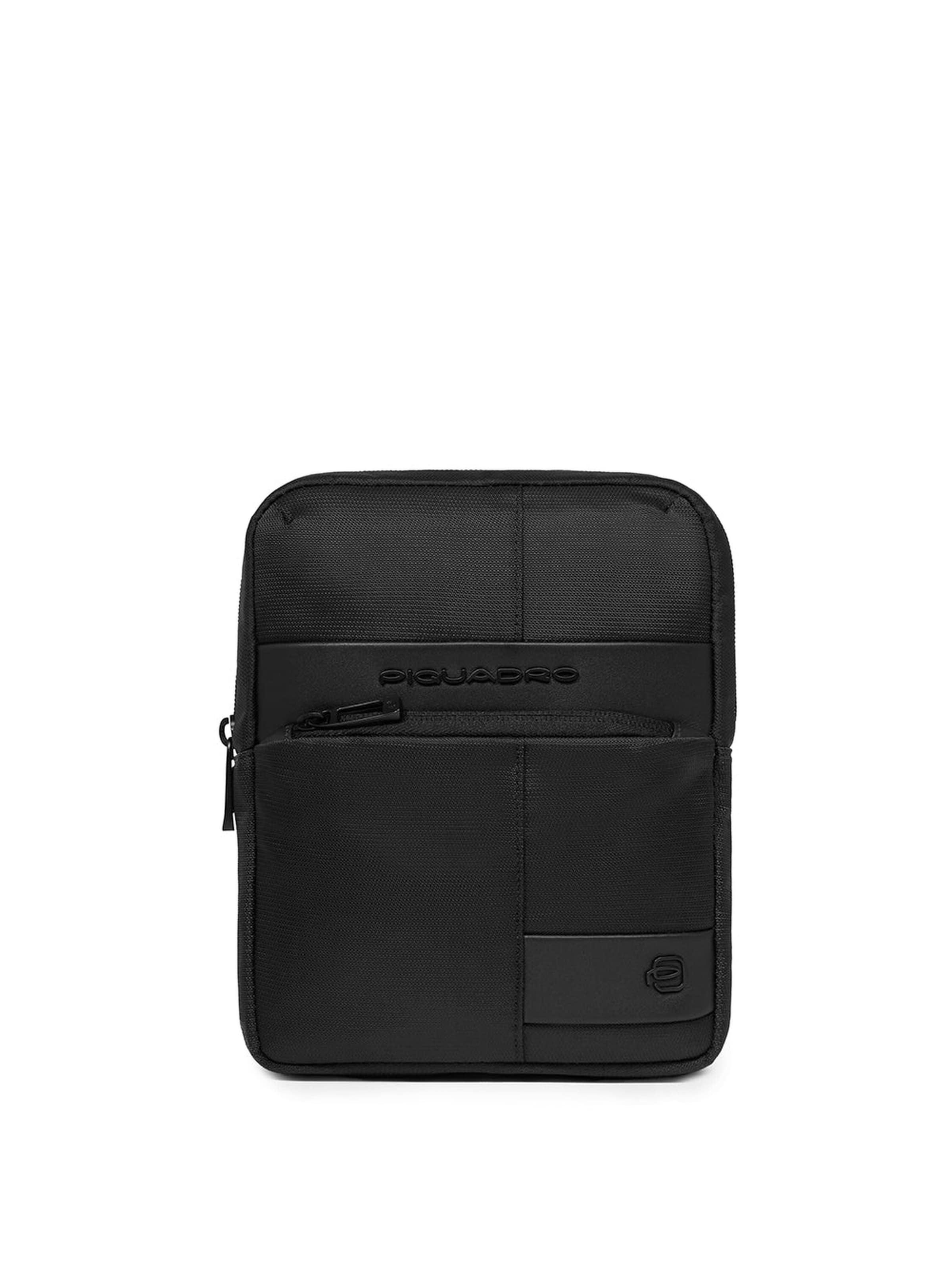 Piquadro Crossbody bag in Black: front