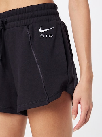 Nike Sportswear Regular Broek in Zwart