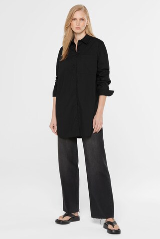 SENSES.THE LABEL Blouse in Black
