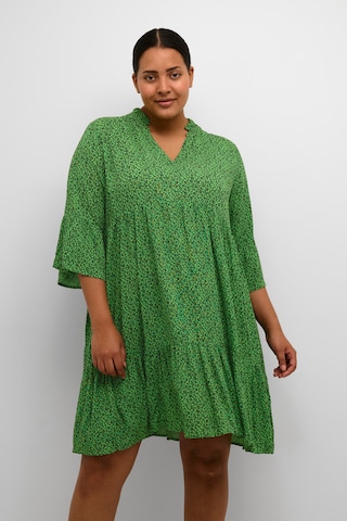 KAFFE CURVE Φόρεμα 'Isma' σε πράσινο