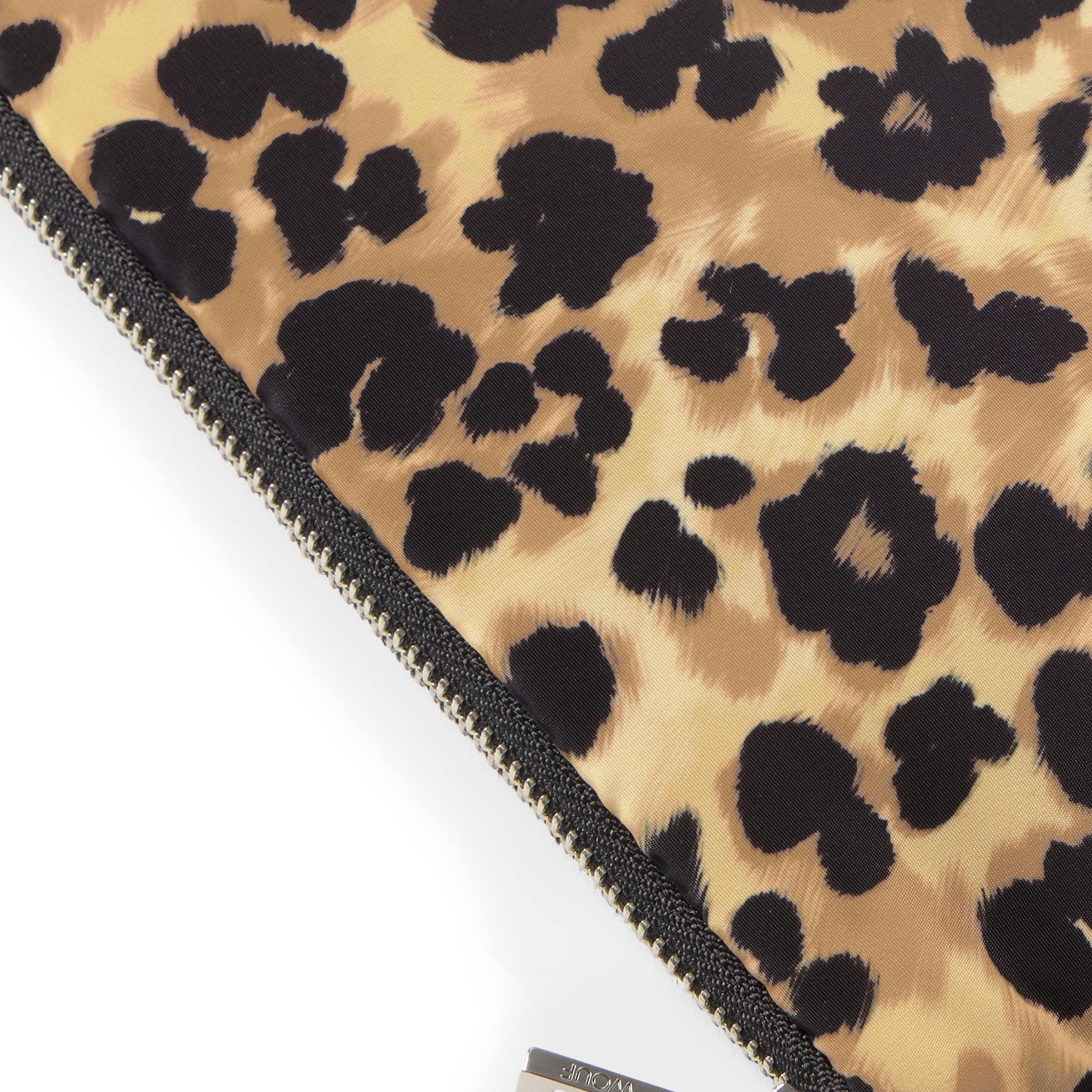 Beauty case 'Studio' di Wouf in beige