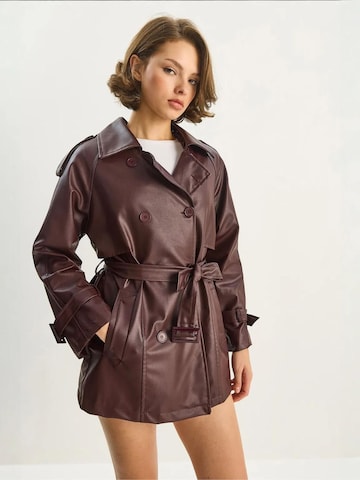 Cappotto di mezza stagione di Bianco Lucci in rosso